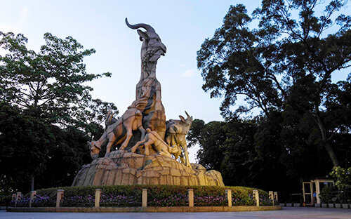 国内十大最著名的城市雕塑是谁(中国著名城市雕塑有哪些)